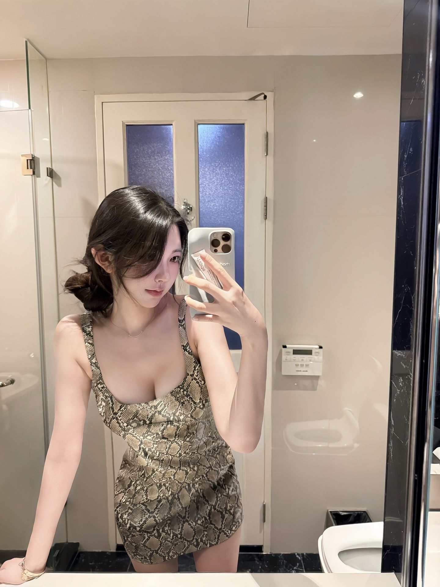 【上海】徐汇纯欲美人瑜瑜（宝藏美女）-69俱乐部