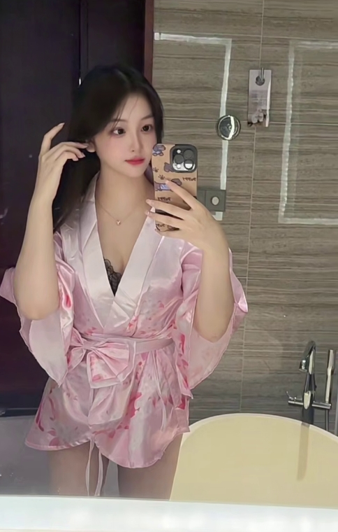 【呼市】紧实嫩鲍太爽了！来干翻她-69俱乐部