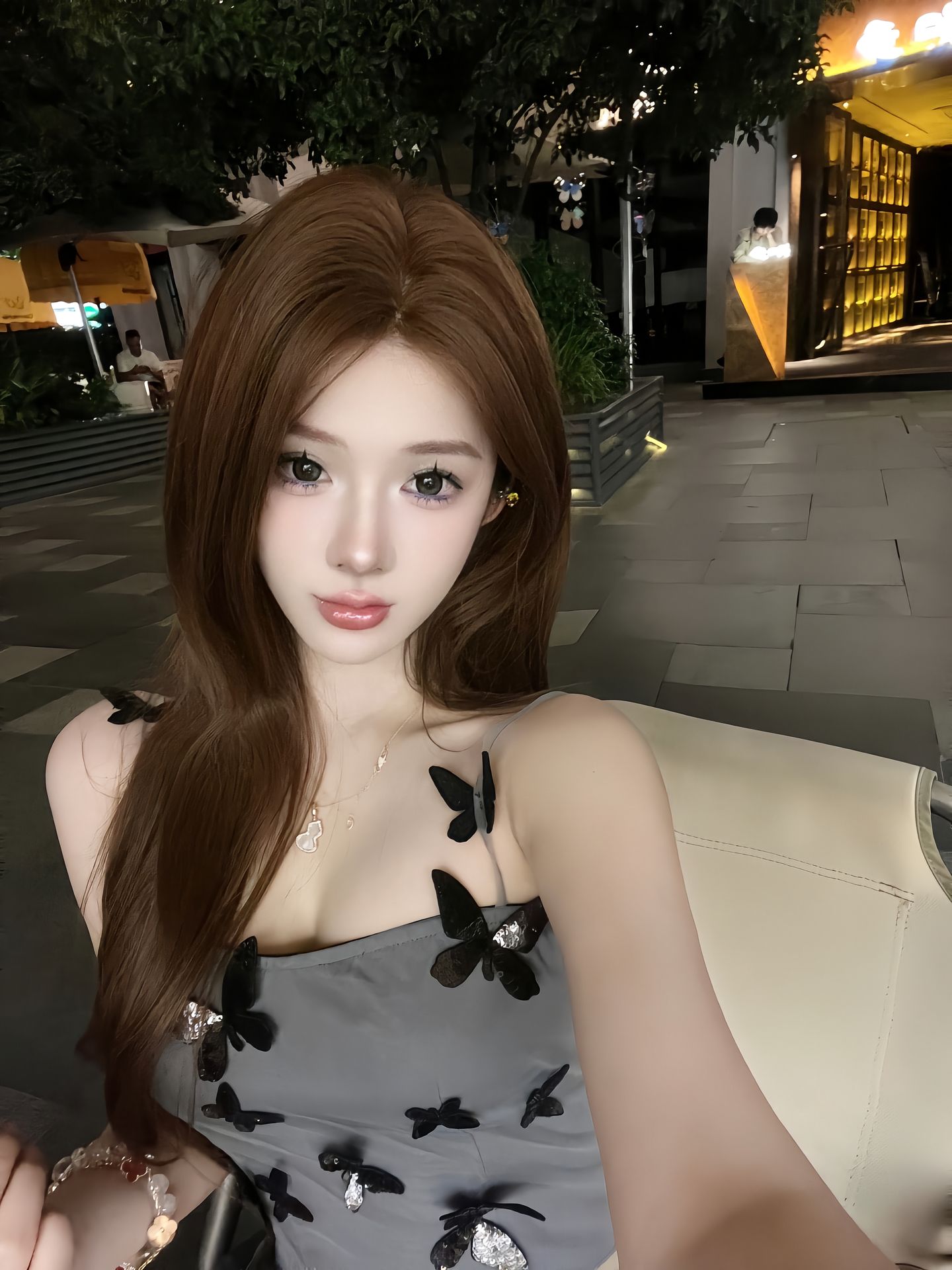 秦淮大奶美女拥有她很性福-69俱乐部