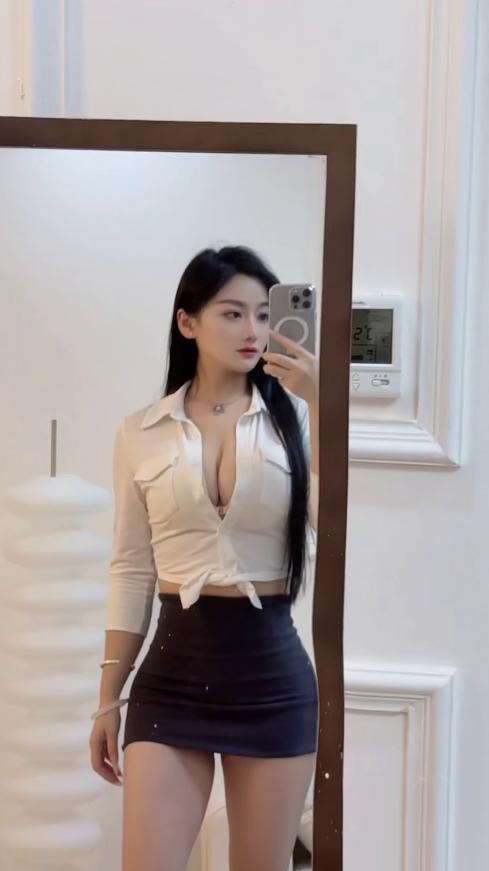 御姐这丰满身材越干越有劲-69俱乐部