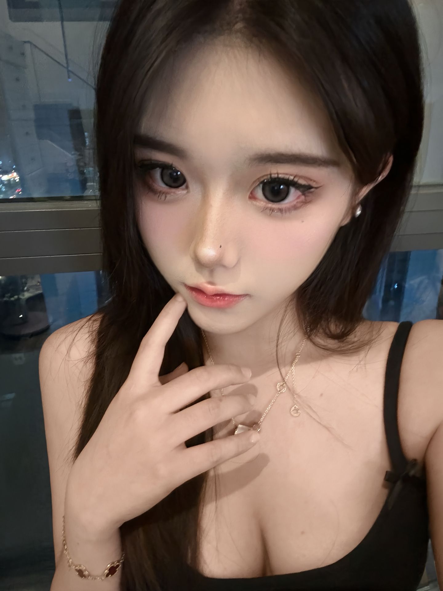 分享个小骚妹C奶粉蜜穴-69俱乐部