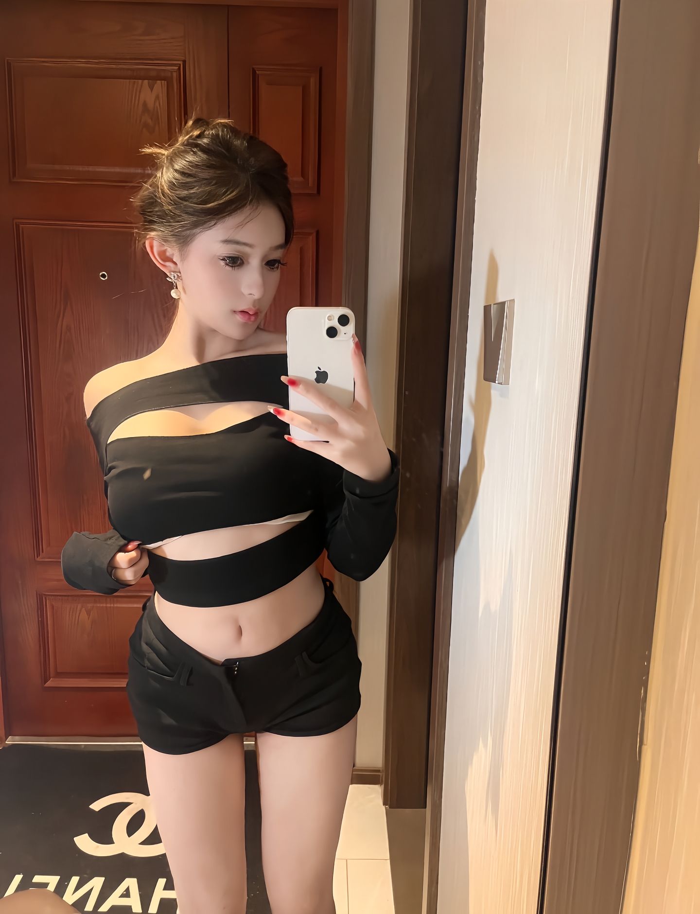 找了个骚鸡泻火很爽分享出来-69俱乐部