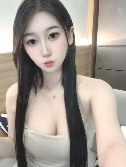 妹子胸脯相当有料中出最爽-69俱乐部