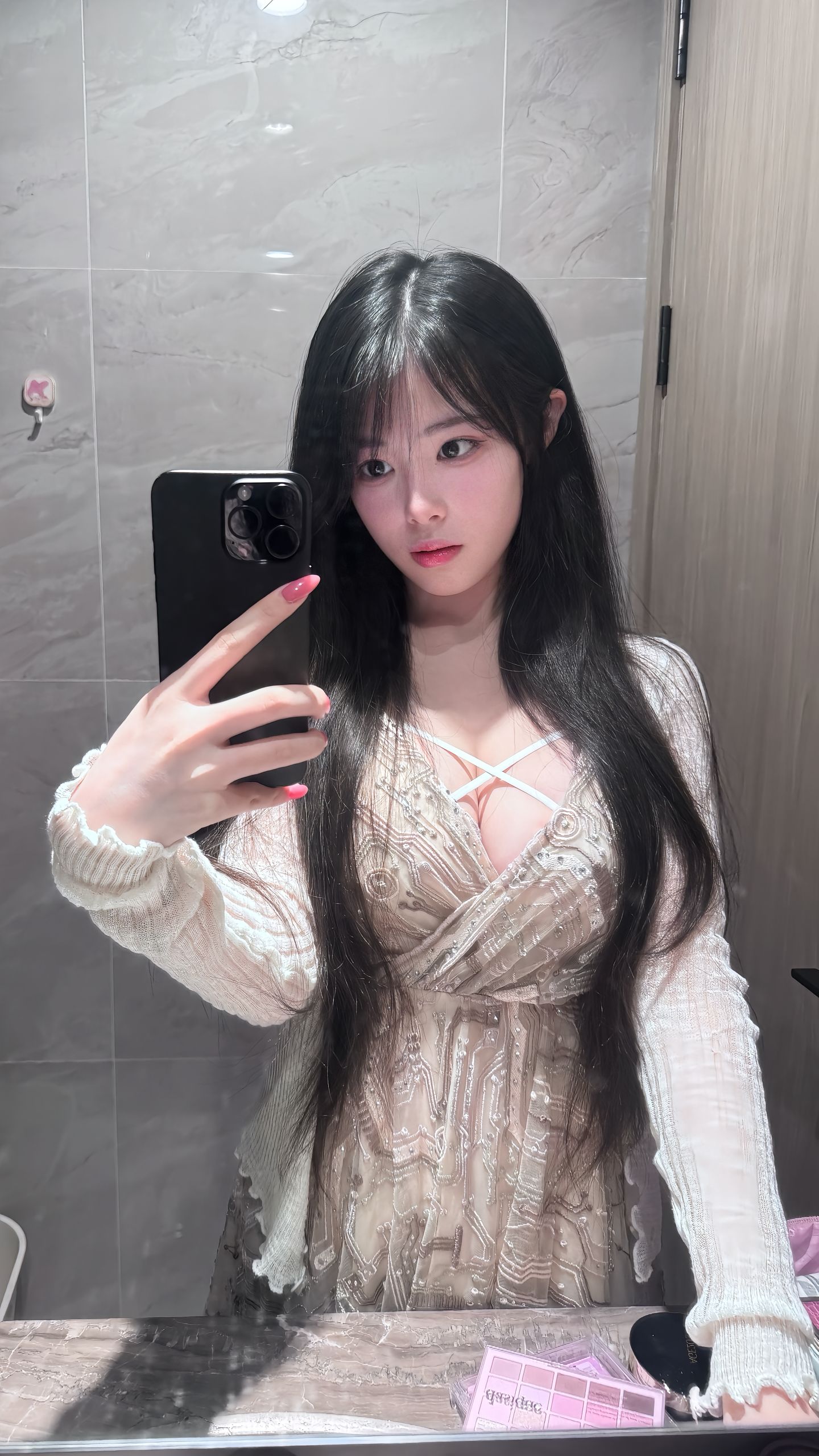 正点大胸妹菲菲-69俱乐部