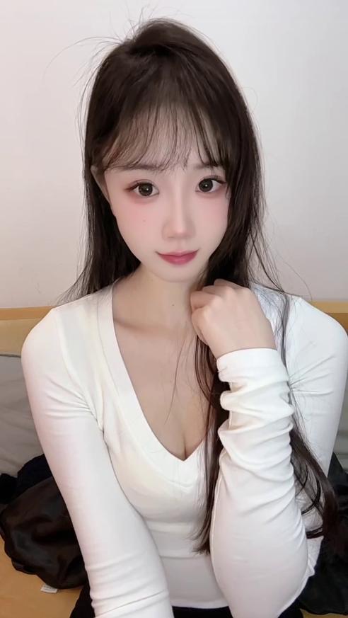 小迷妹让男人越干越得劲-69俱乐部