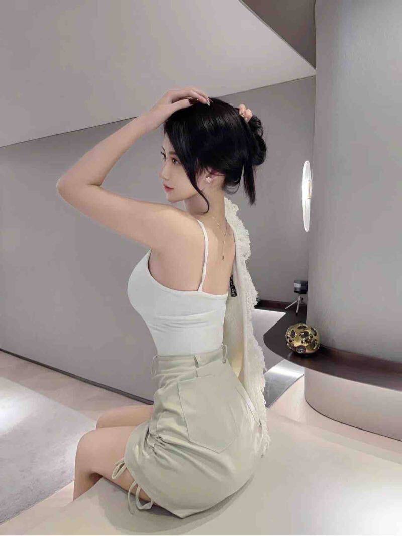 丰满型水多逼紧舌吻妹-69俱乐部