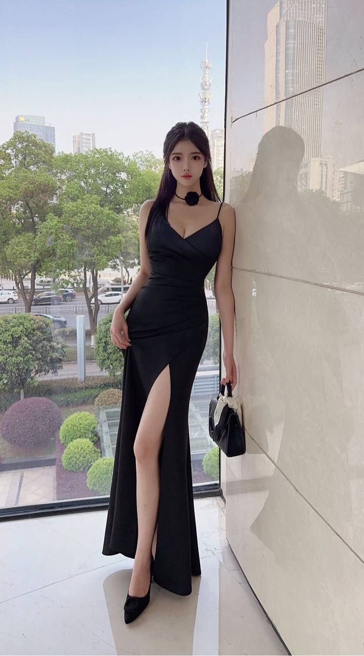 粉嫩鲍逼解锁各种姿势-69俱乐部