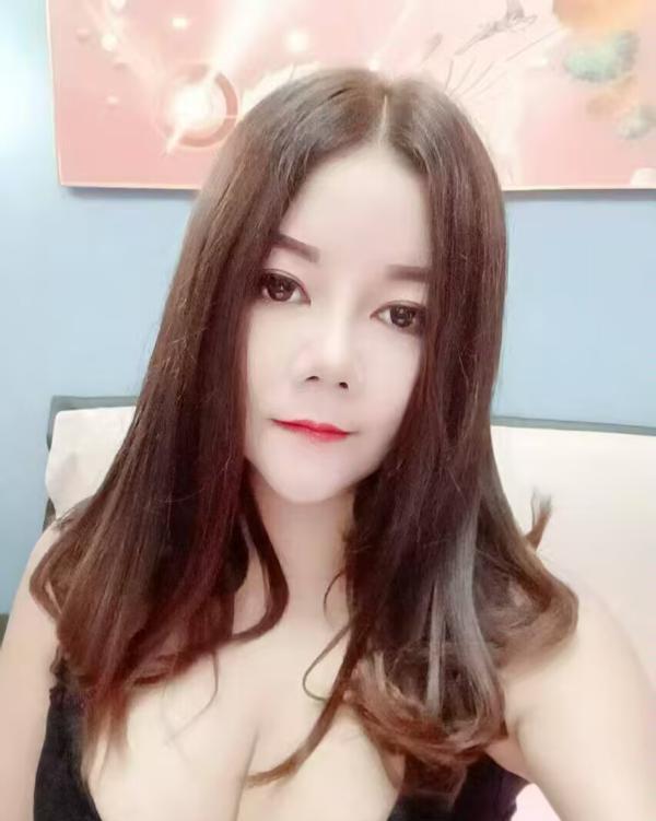 大胸肥臀小姐姐-69俱乐部