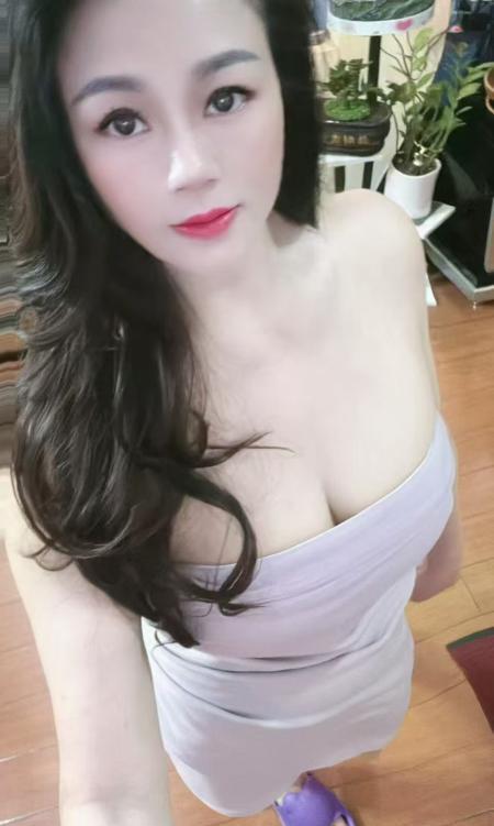 南坪人妻珊珊-69俱乐部