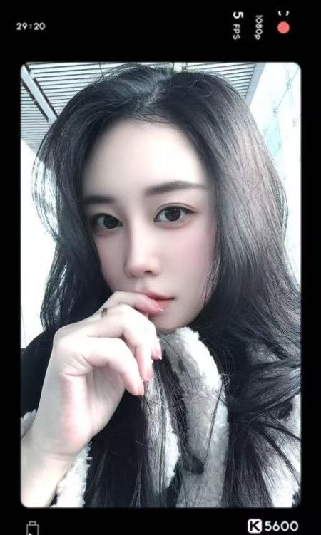 可吻小骚货-69俱乐部