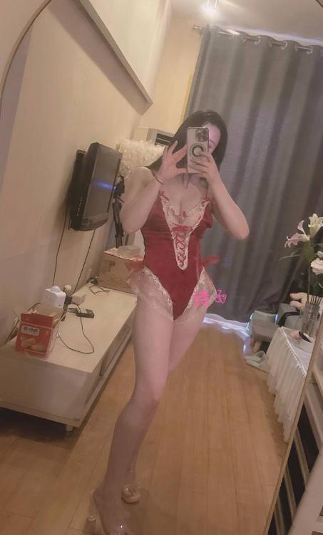 南门大胸小御姐诗雨-69俱乐部