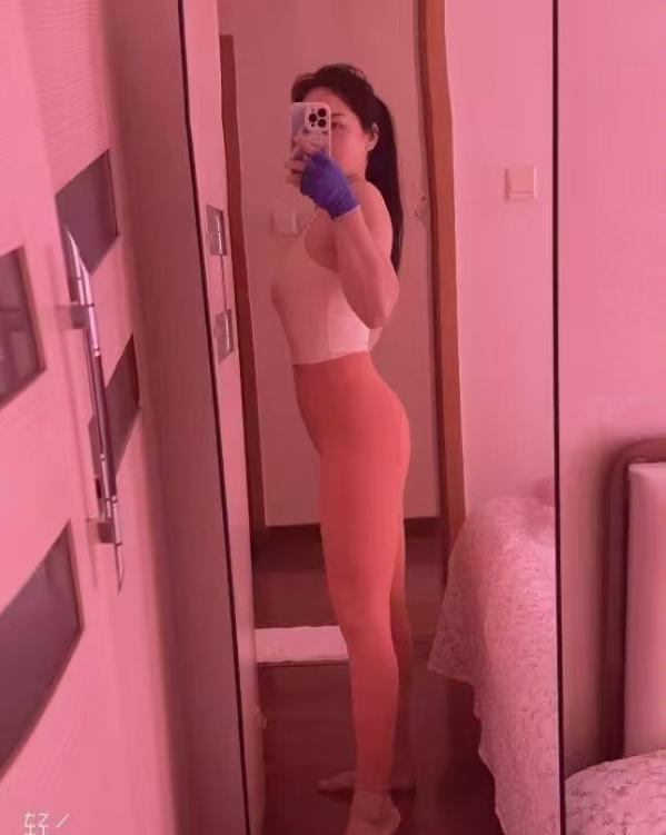 苏州爱健身小姐姐-69俱乐部