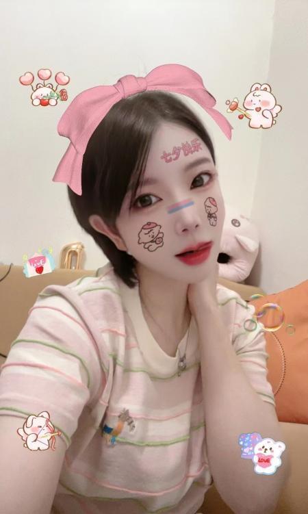 短发小巧玲珑-69俱乐部