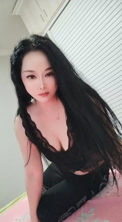 乖乖琪小姐姐-69俱乐部