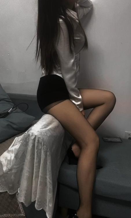 虎丘长腿性感美女-69俱乐部