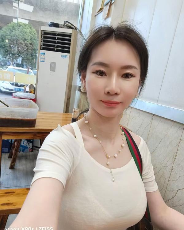 南京泰冯路张静-69俱乐部