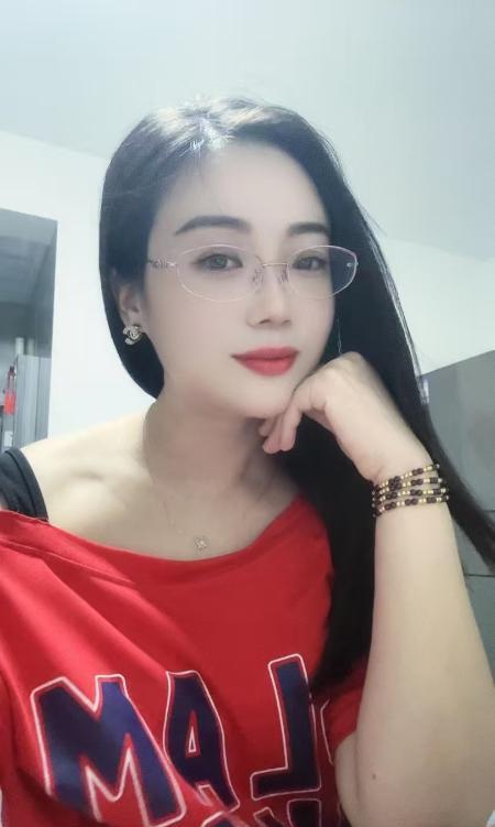 美容店御姐下海-69俱乐部