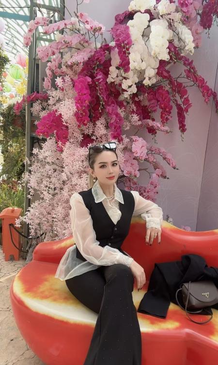 风骚大奶马丽亚-69俱乐部