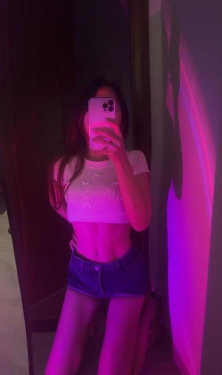 徐汇带服务有腹肌妹子-69俱乐部