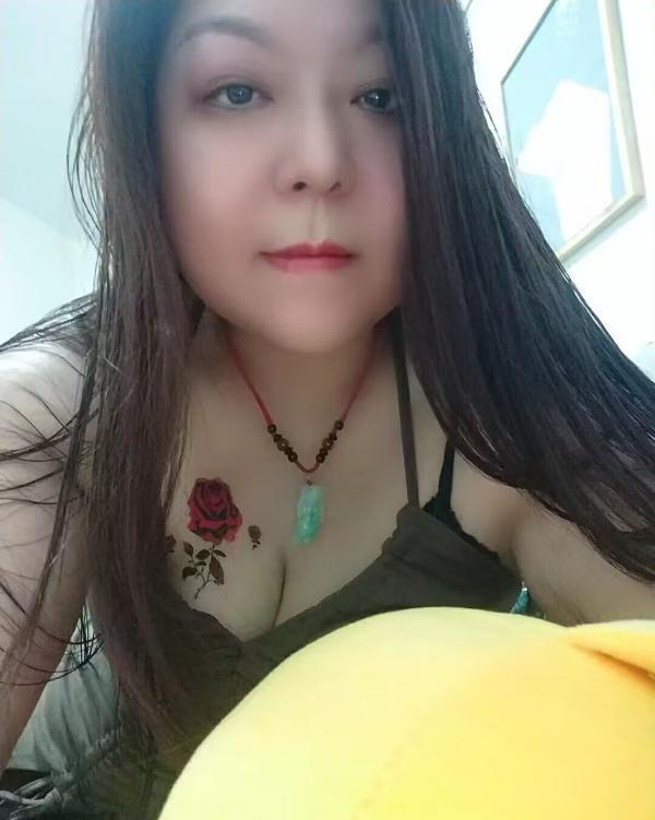 武汉大奶雨荷-69俱乐部