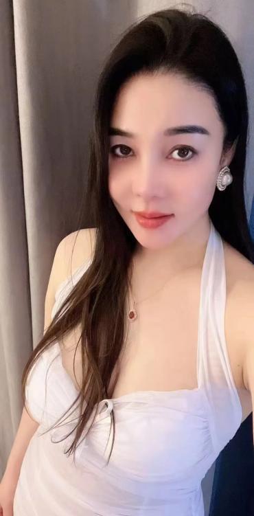 三刷服务系骚女小如-69俱乐部