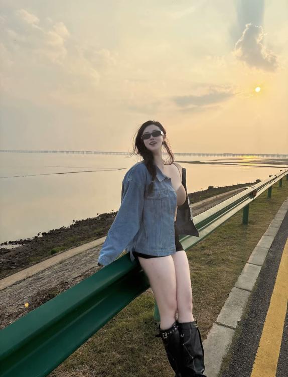 丰臀肥乳冉冉-69俱乐部