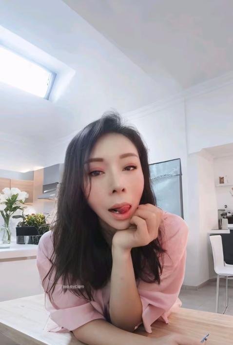 海珠少妇-69俱乐部