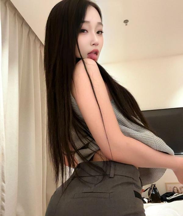 园区舌吻小嫩妹-69俱乐部