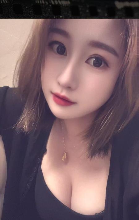 性感大胸骚妇-69俱乐部