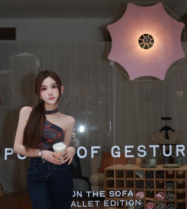 长宁廋廋大胸颜值妹子-69俱乐部