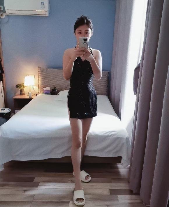 翘臀暖妹小曼在姑苏-69俱乐部