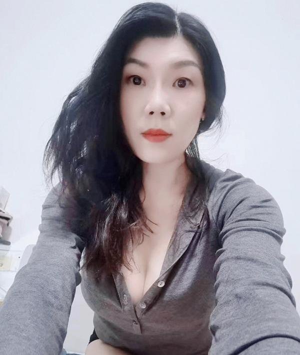 石溪熟女澜澜-69俱乐部