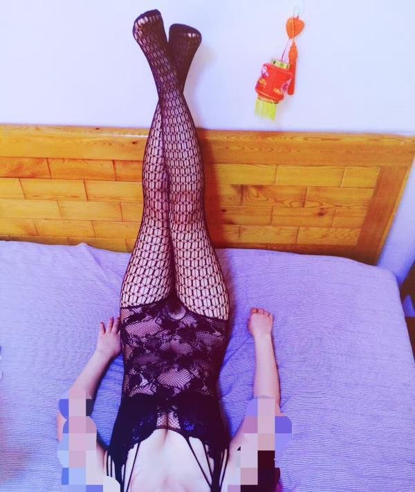 丰乳肥臀骚妇-69俱乐部