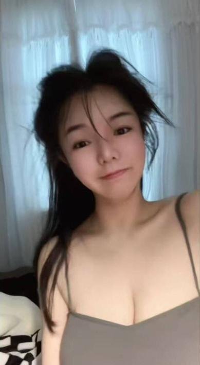 南城童颜巨乳爱妃-69俱乐部