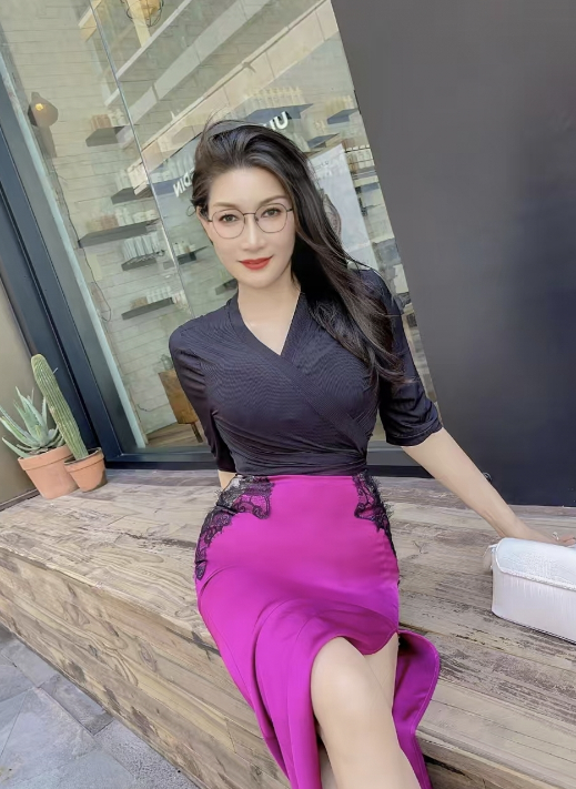 健身少妇好身材可潮喷-69俱乐部