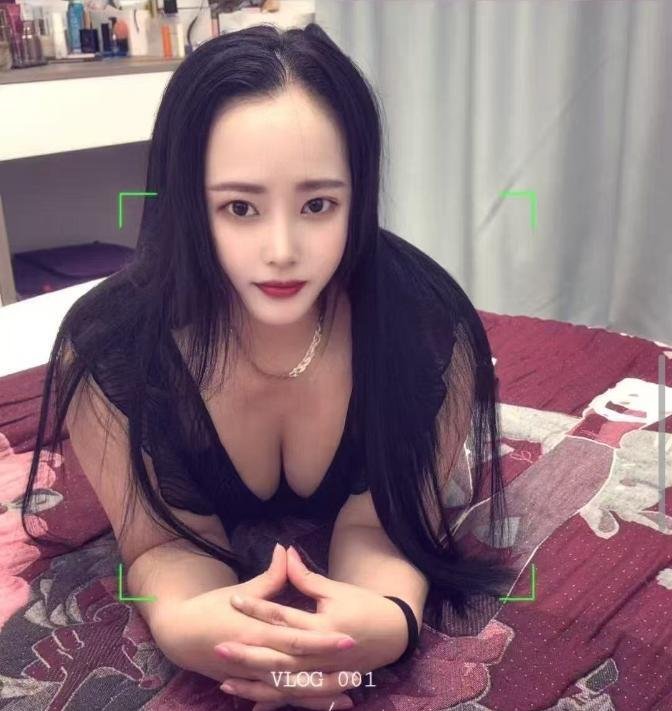 给她舔出水的骚妇-69俱乐部