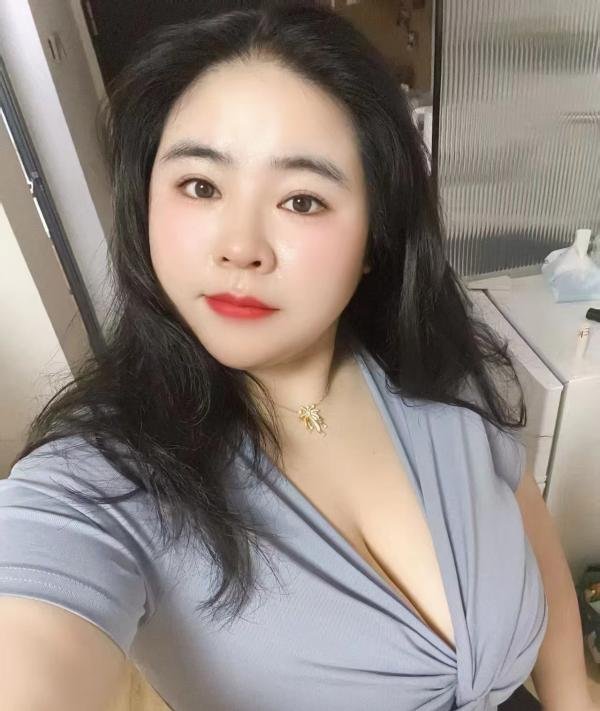 南山乳神露露-69俱乐部