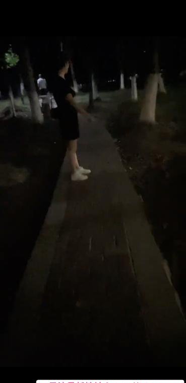 苏州公园偶遇-69俱乐部