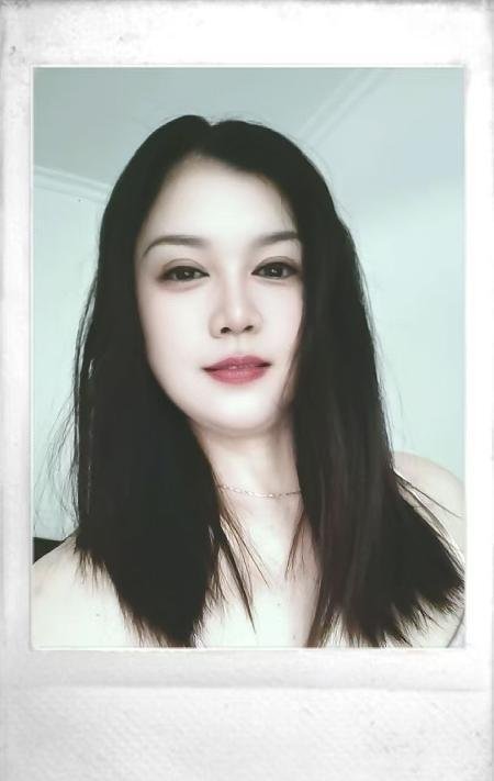 苗条卸货熟女-69俱乐部