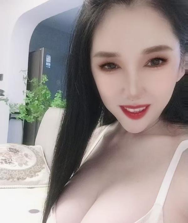 大胸依依姐-69俱乐部