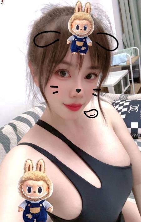 白嫩大奶小甜心-69俱乐部