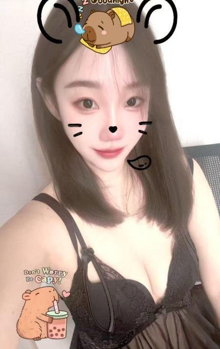 现代城嫩妹嘉玲-69俱乐部