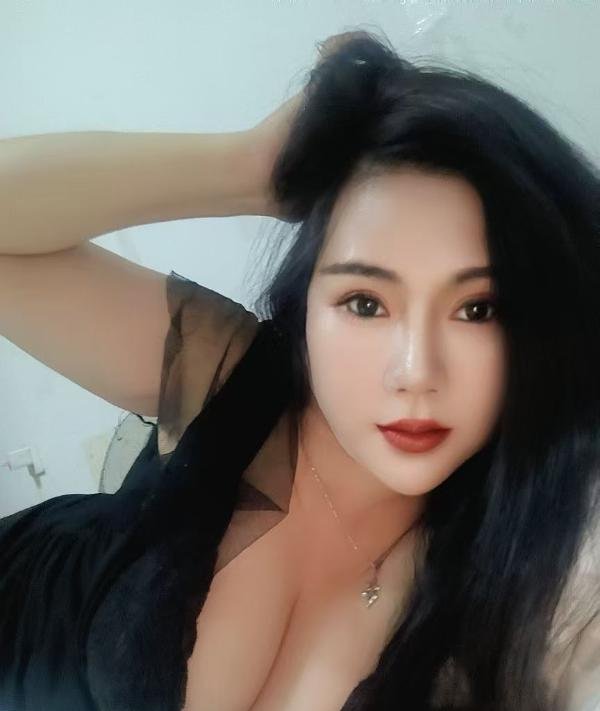 大奶性感骚妇-69俱乐部