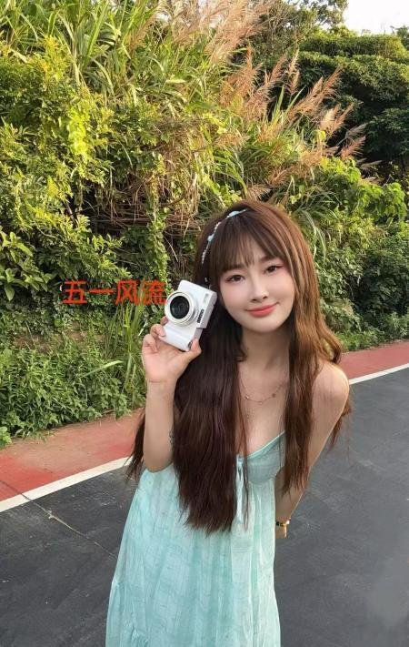 美女小妮子-69俱乐部