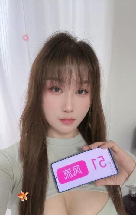 二刷大胸紫灵-69俱乐部