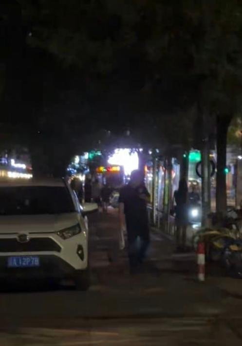 西塔站街女-69俱乐部