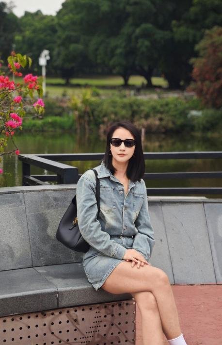 广州肥臀人妻姐火火-69俱乐部