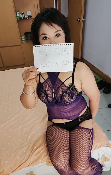 大臀熟女丽丽-69俱乐部