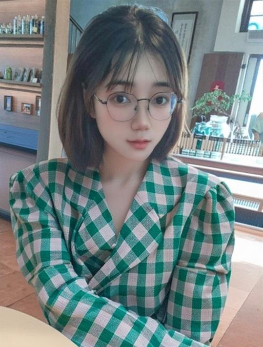 眼镜少妇野子-69俱乐部