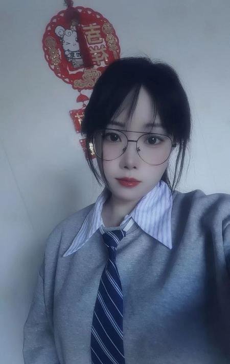 眼镜妹萌萌-69俱乐部